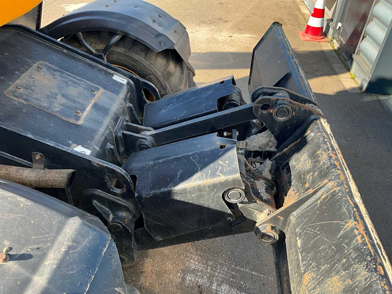 Bager na kolesih JCB HD110WTT4: slika 23