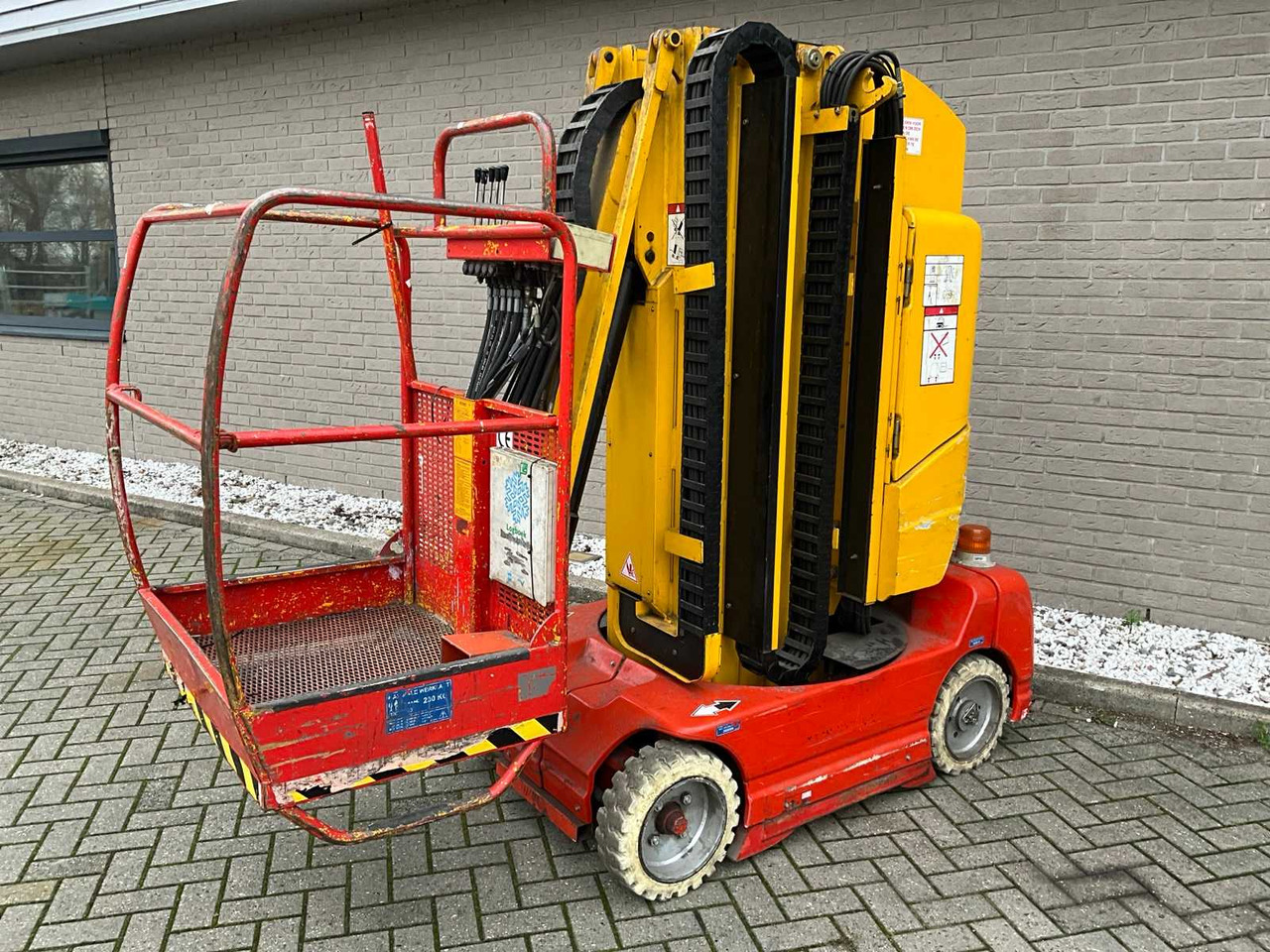 JGL - T1100A - AERIAL PLATFORM - Dvižna ploščad: slika 2 JGL - T1100A - AERIAL PLATFORM - Dvižna ploščad: slika 2