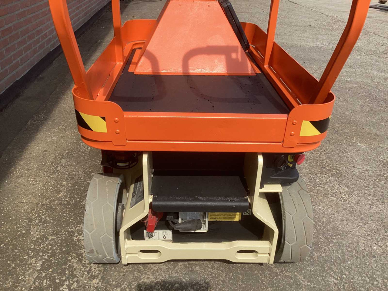 JLG 1230ES - Dvižna ploščad: slika 5 JLG 1230ES - Dvižna ploščad: slika 5