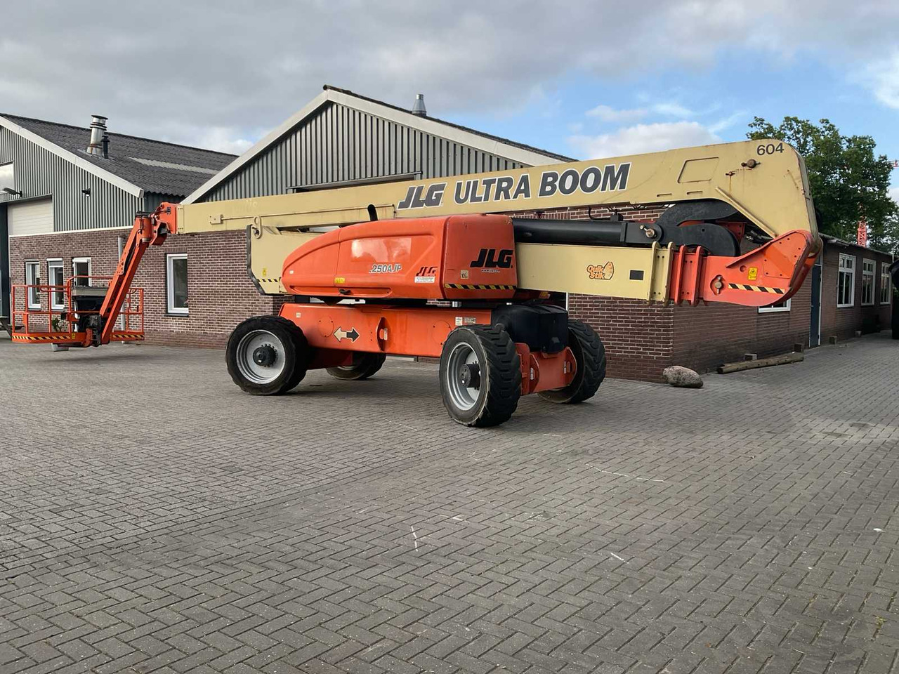 JLG 1250 AJP - Dvižna ploščad: slika 2 JLG 1250 AJP - Dvižna ploščad: slika 2