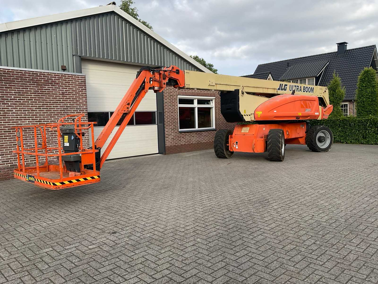 JLG 1250 AJP - Dvižna ploščad: slika 1 JLG 1250 AJP - Dvižna ploščad: slika 1