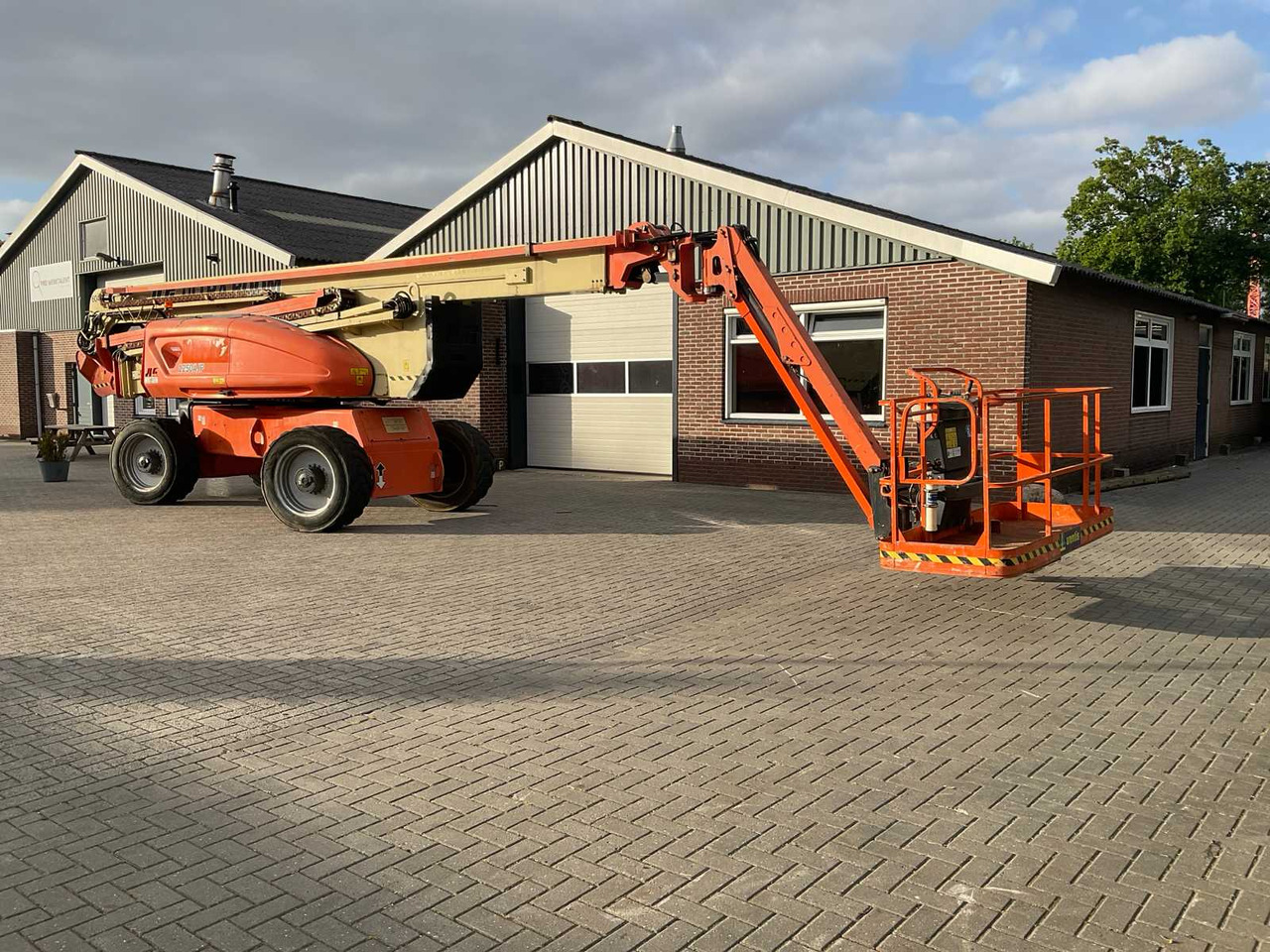 JLG 1250 AJP - Dvižna ploščad: slika 4 JLG 1250 AJP - Dvižna ploščad: slika 4