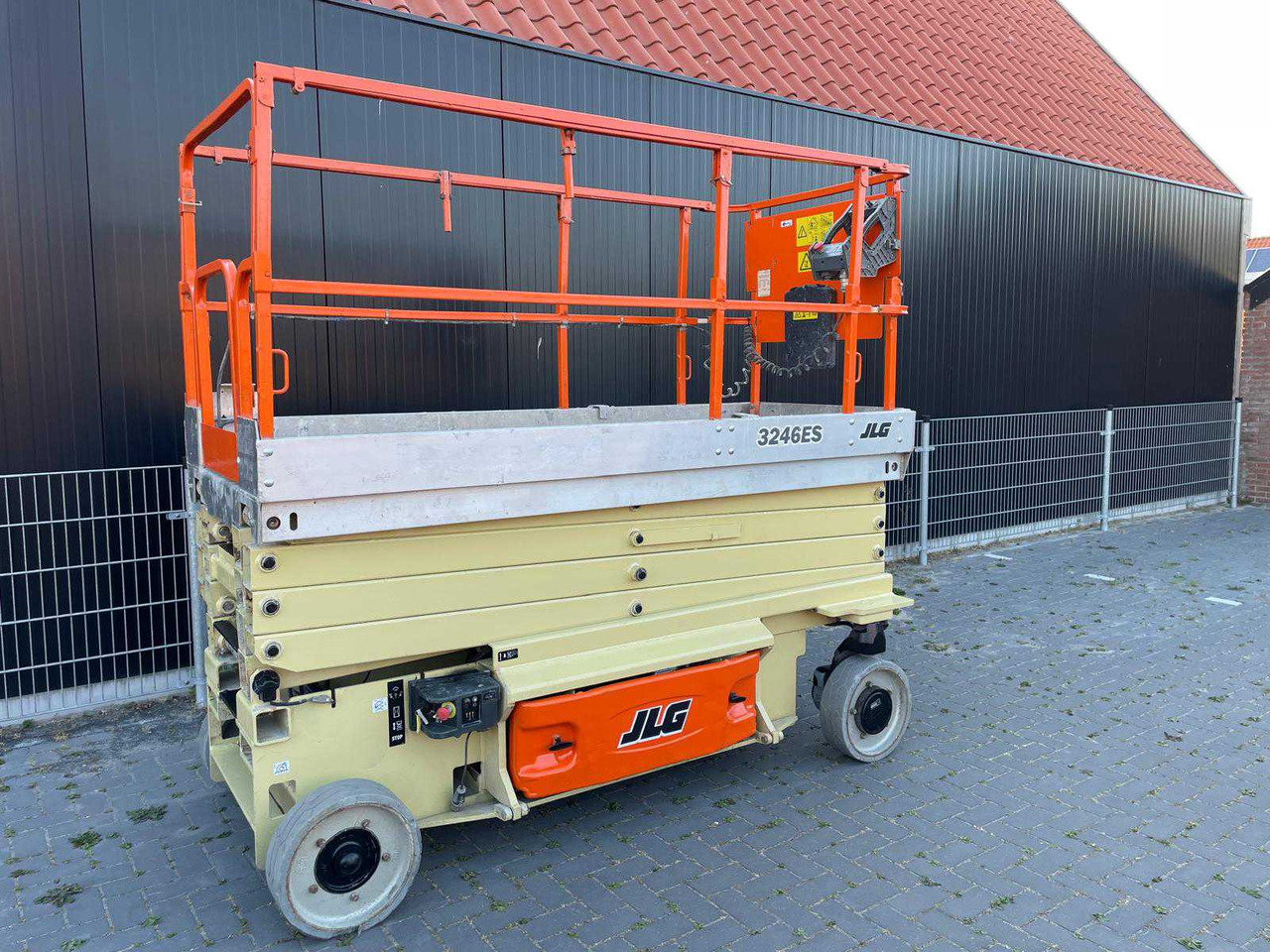 JLG 3246ES - Dvižna ploščad: slika 4 JLG 3246ES - Dvižna ploščad: slika 4