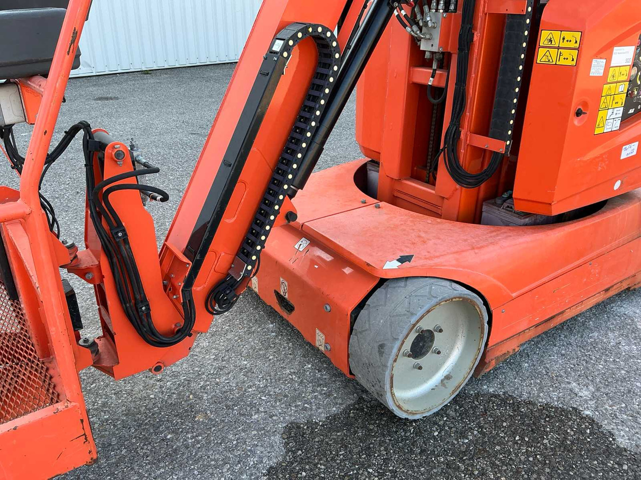 JLG Toucan 12E - Dvižna ploščad: slika 5 JLG Toucan 12E - Dvižna ploščad: slika 5