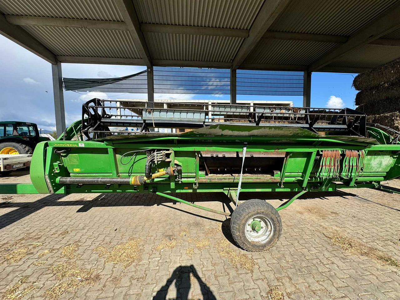 JOHN DEERE 622 - Kombajn harvester: slika 1 JOHN DEERE 622 - Kombajn harvester: slika 1
