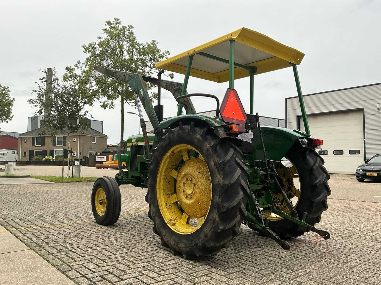 John Deere 2030 - Traktor: slika 2 John Deere 2030 - Traktor: slika 2