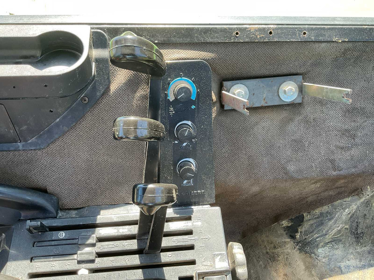 Traktor John Deere 4755: slika 29