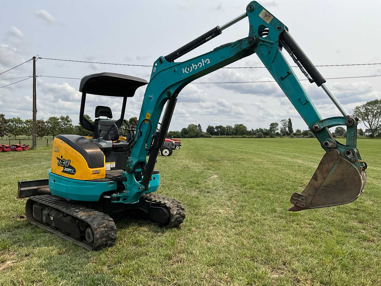 KUBOTA U-30-5 MIDI CRAWLER EXCAVATOR - Bager: slika 3 KUBOTA U-30-5 MIDI CRAWLER EXCAVATOR - Bager: slika 3