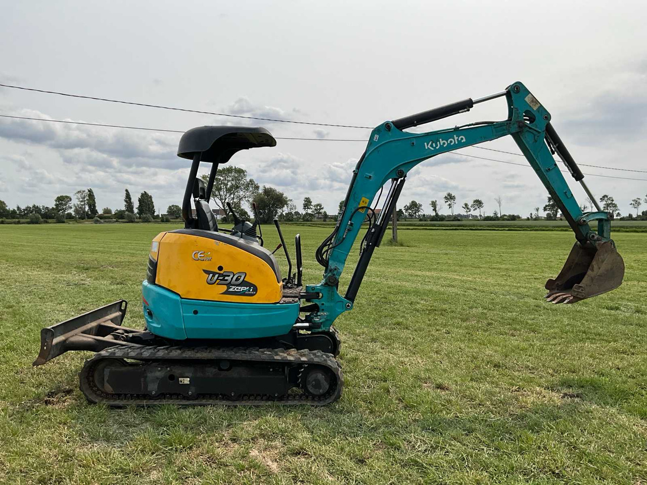 KUBOTA U-30-5 MIDI CRAWLER EXCAVATOR - Bager: slika 4 KUBOTA U-30-5 MIDI CRAWLER EXCAVATOR - Bager: slika 4