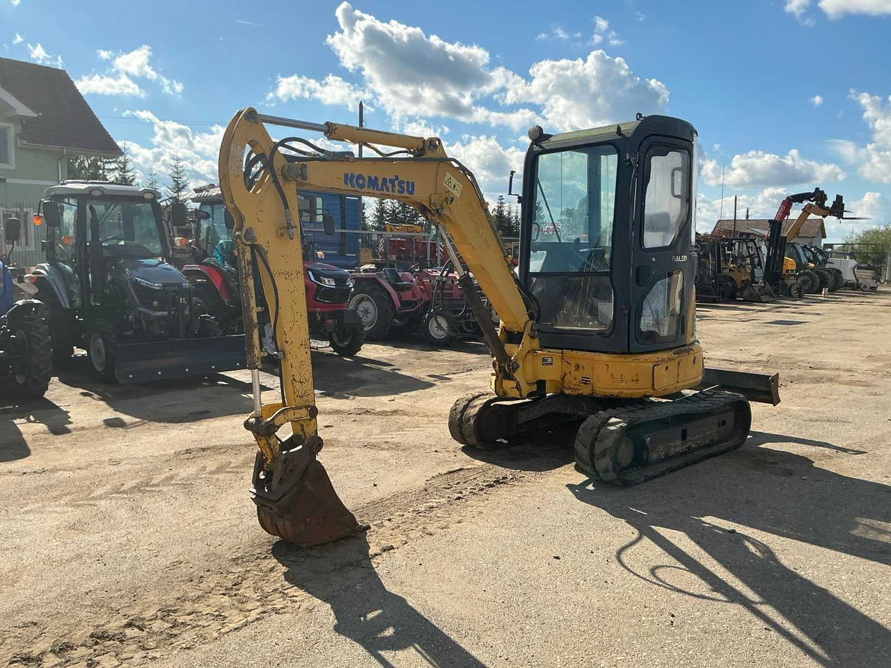 Komatsu KOMATSU - PC 27 MR-2 - MINI-EXCAVATOR - 2006 - Mini bager: slika 2 Komatsu KOMATSU - PC 27 MR-2 - MINI-EXCAVATOR - 2006 - Mini bager: slika 2