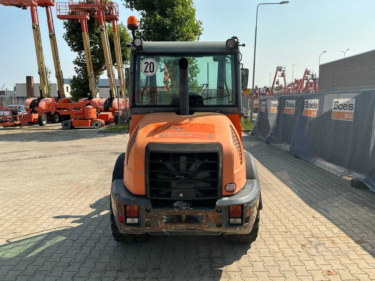 Kolesni nakladalec Komatsu WA-70-7: slika 8