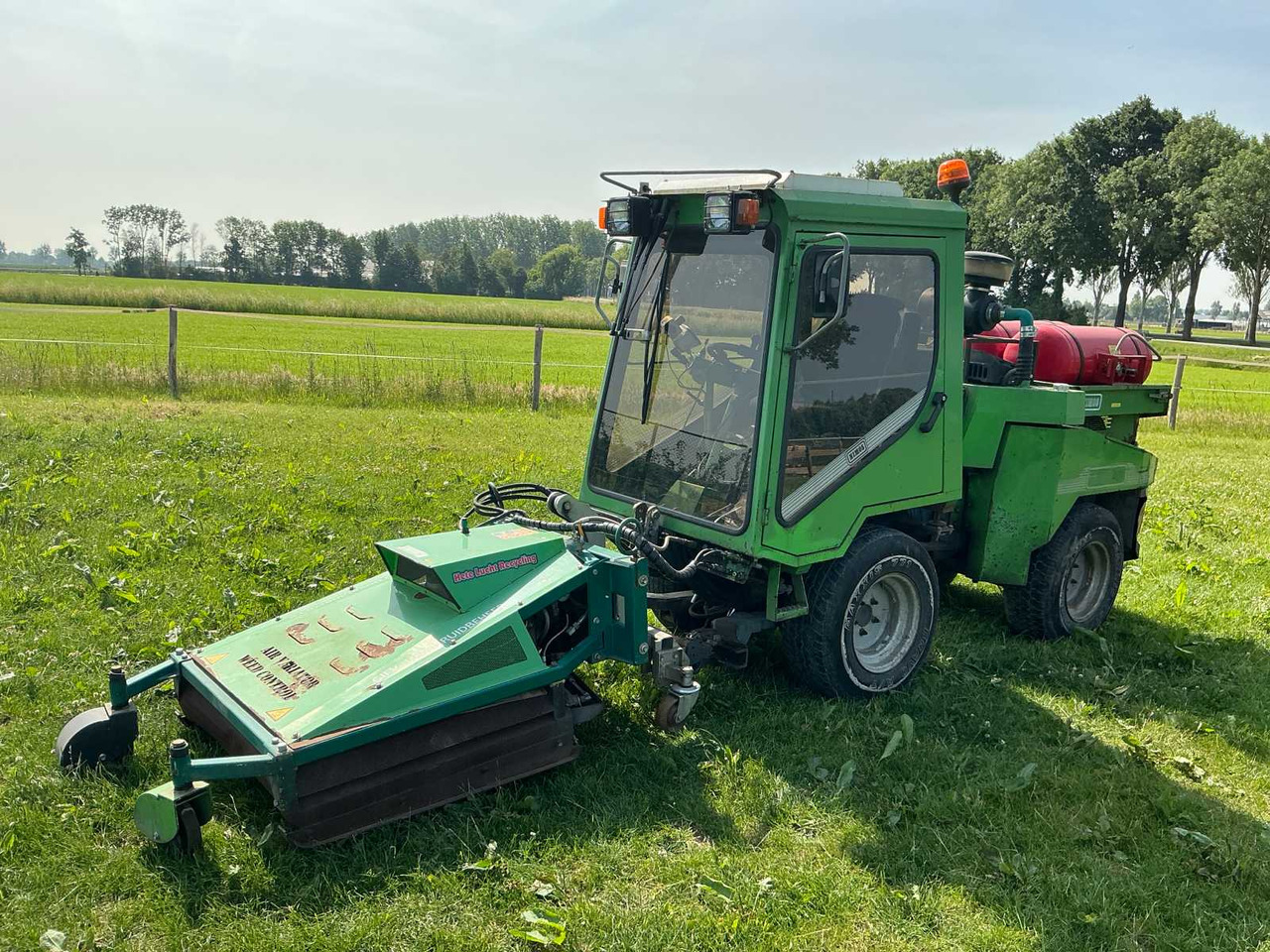 Nimos DMTRAC401 - Komunalno/ Posebno vozilo: slika 1 Nimos DMTRAC401 - Komunalno/ Posebno vozilo: slika 1