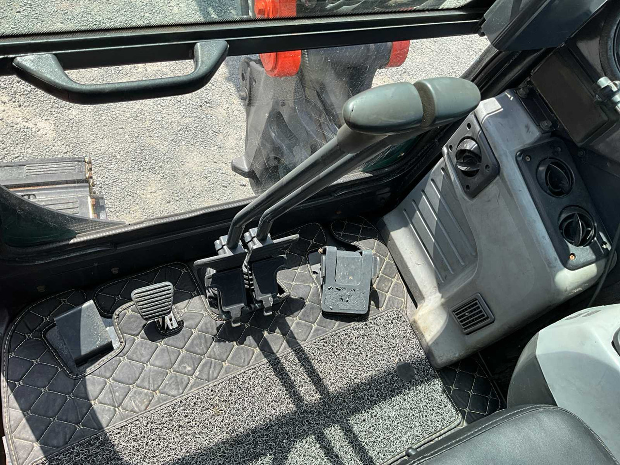 Bager goseničar Kubota KX 155-3SZ: slika 15