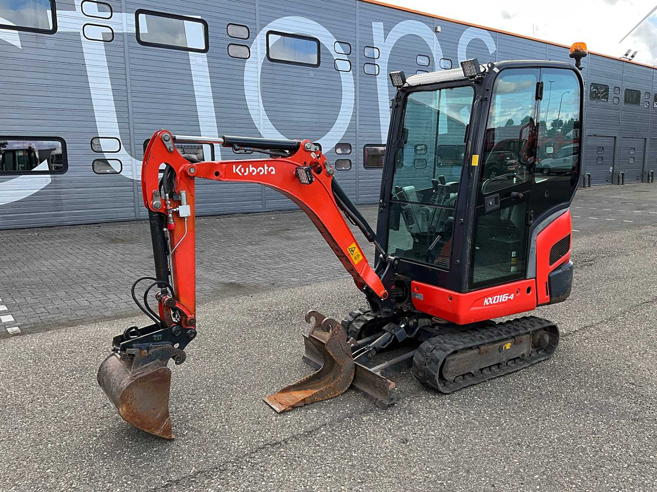 Kubota KX016-4 - Mini bager: slika 1 Kubota KX016-4 - Mini bager: slika 1