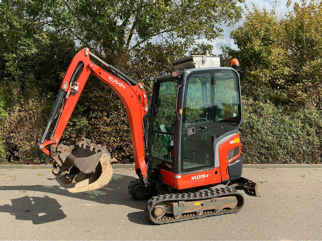 Kubota KX019-4 - Mini bager: slika 2 Kubota KX019-4 - Mini bager: slika 2