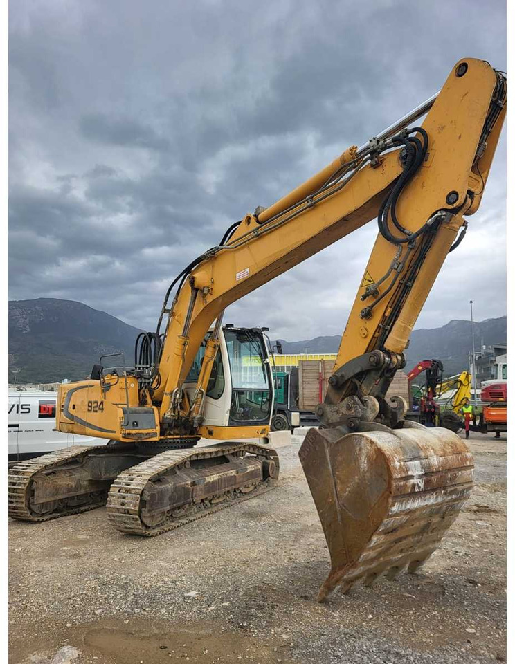 LIEBHERR R924 C SL - Bager goseničar: slika 4 LIEBHERR R924 C SL - Bager goseničar: slika 4
