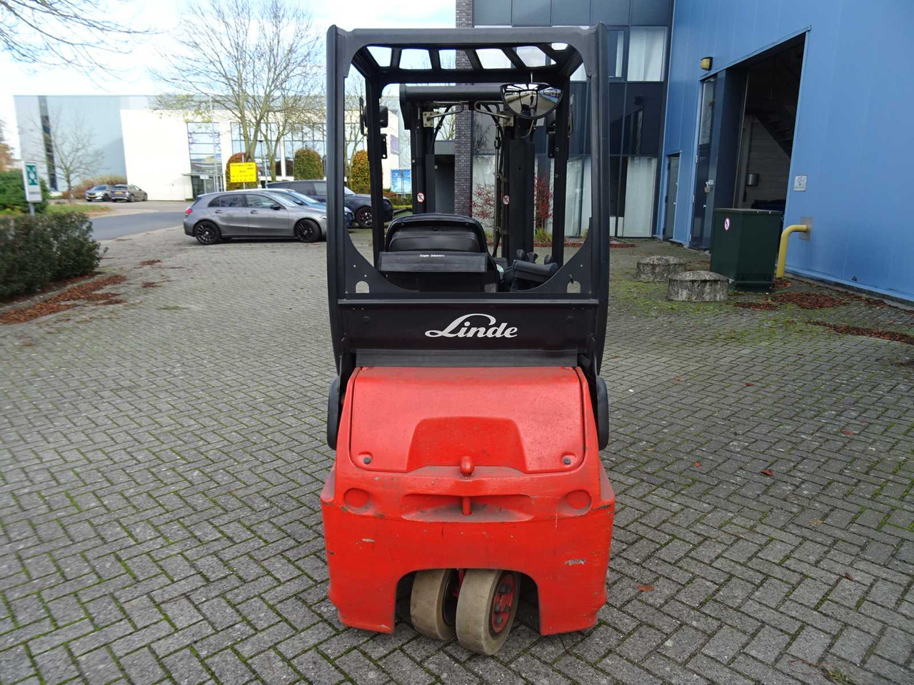 LINDE - 2006 - E16-02 - FORKLIFT TRUCK - Viličar: slika 3 LINDE - 2006 - E16-02 - FORKLIFT TRUCK - Viličar: slika 3