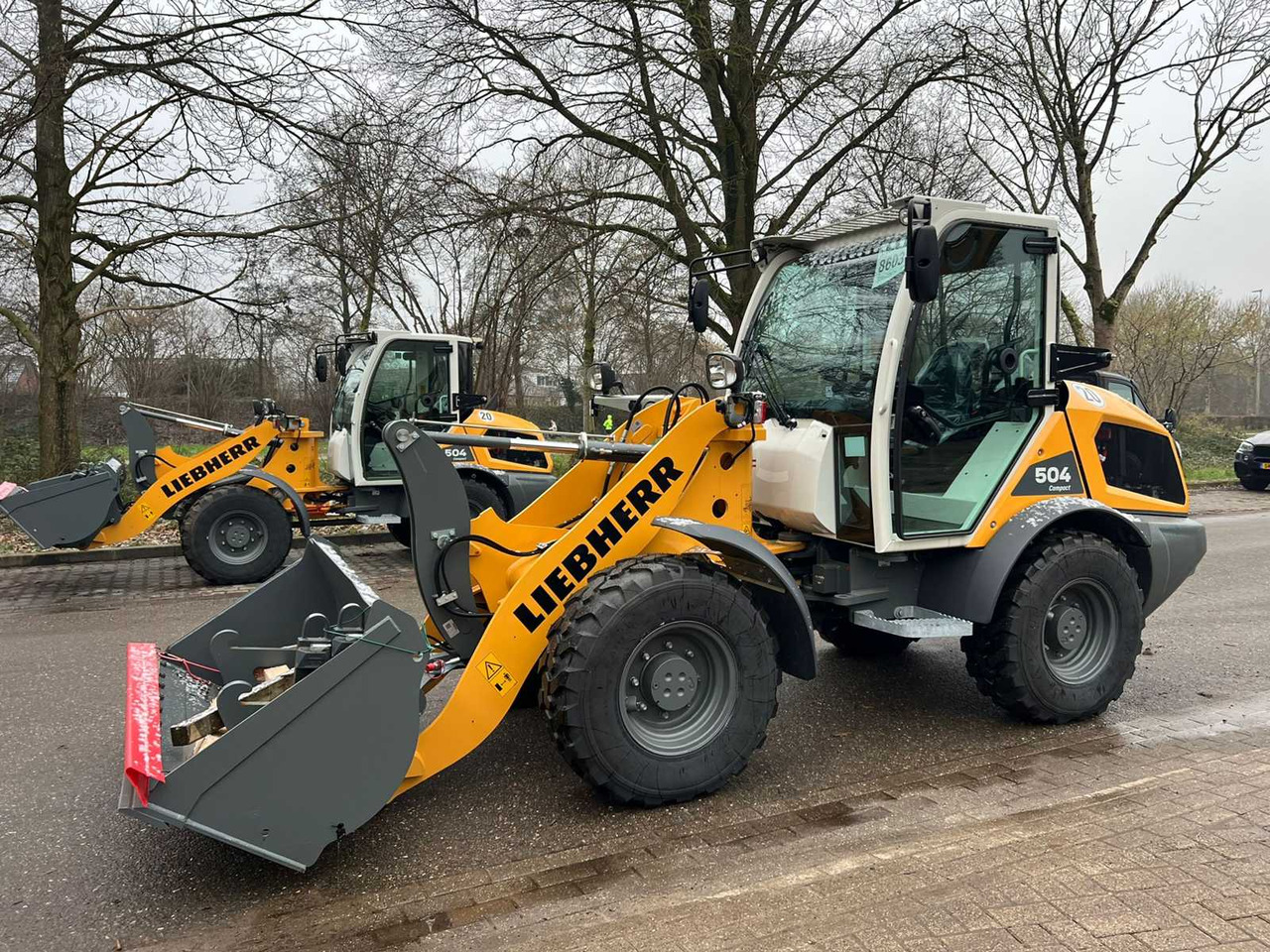 Liebherr L504 Compact - Kolesni nakladalec: slika 1 Liebherr L504 Compact - Kolesni nakladalec: slika 1