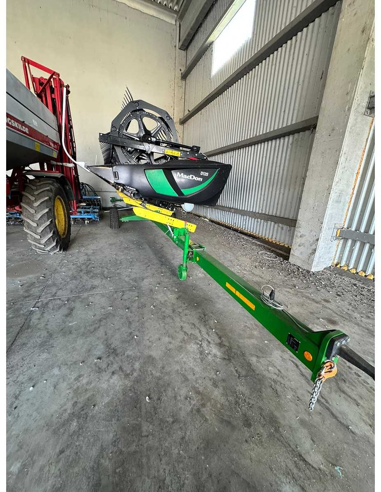 MACDON DRAPER HEADER D125 - Kombajn harvester: slika 2 MACDON DRAPER HEADER D125 - Kombajn harvester: slika 2