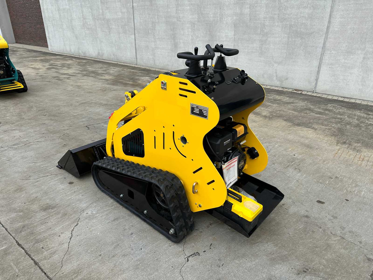 Kompaktni nakladalnik na gosenicah MACHPRO - 2025 - MP-S300 - SKID STEER LOADER: slika 6