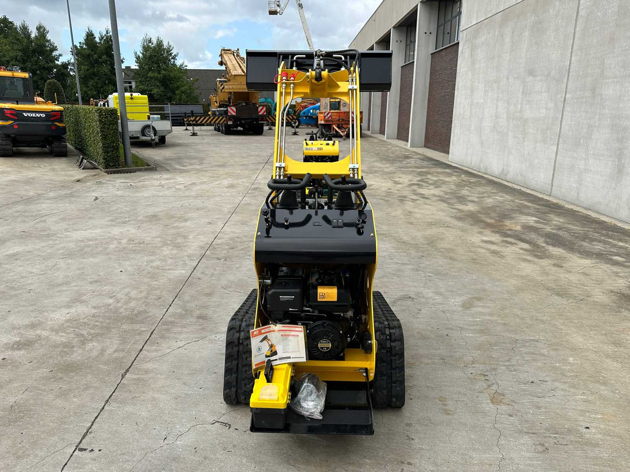 Kompaktni nakladalnik na gosenicah MACHPRO - 2025 - MP-S300 - SKID STEER LOADER: slika 26