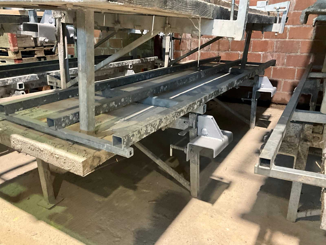 MBT CONCRETING PLATFORM (2X) - Dvižna ploščad: slika 2 MBT CONCRETING PLATFORM (2X) - Dvižna ploščad: slika 2