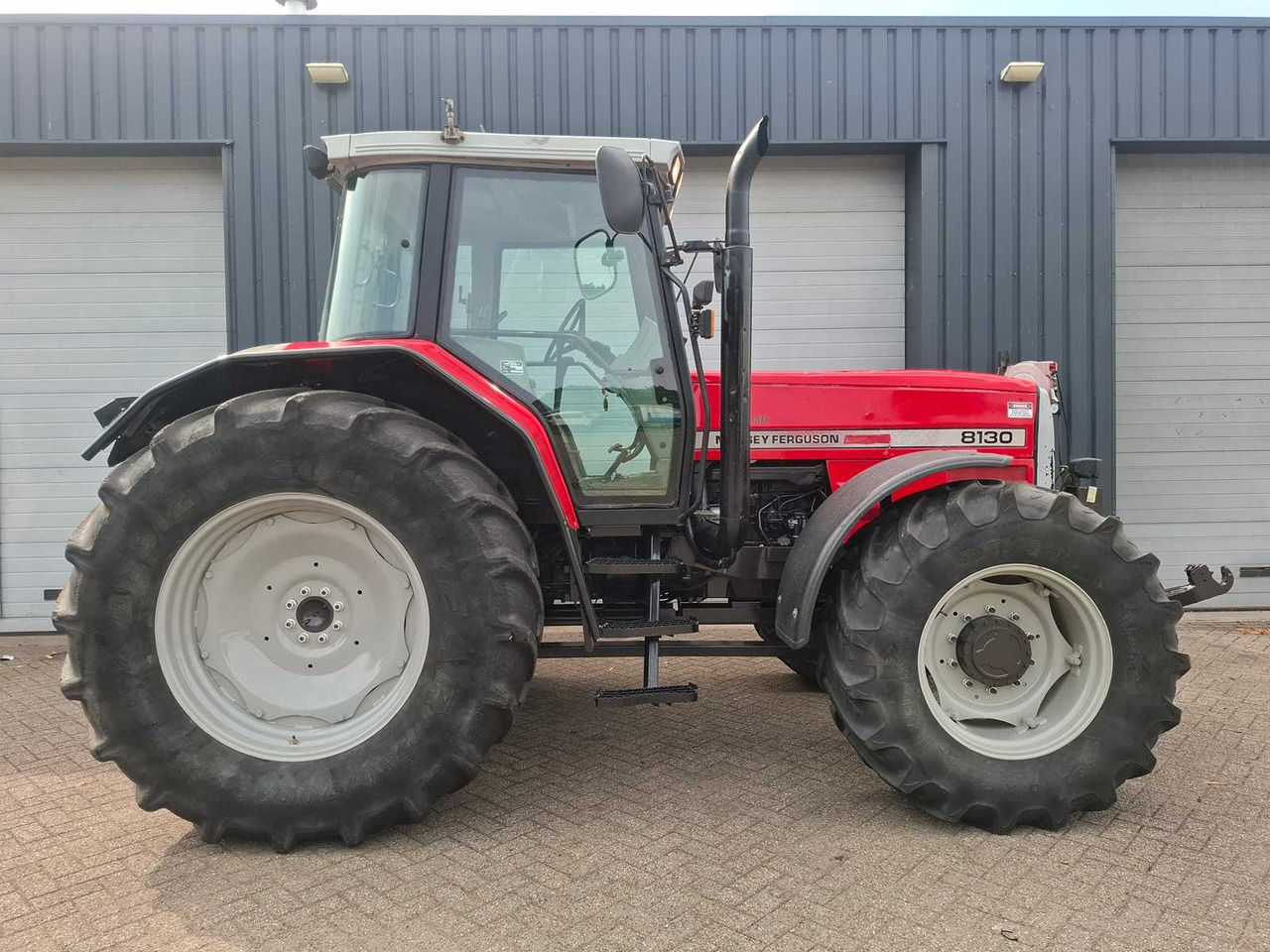 Massey Ferguson 8130 Dynashift - Traktor: slika 4 Massey Ferguson 8130 Dynashift - Traktor: slika 4