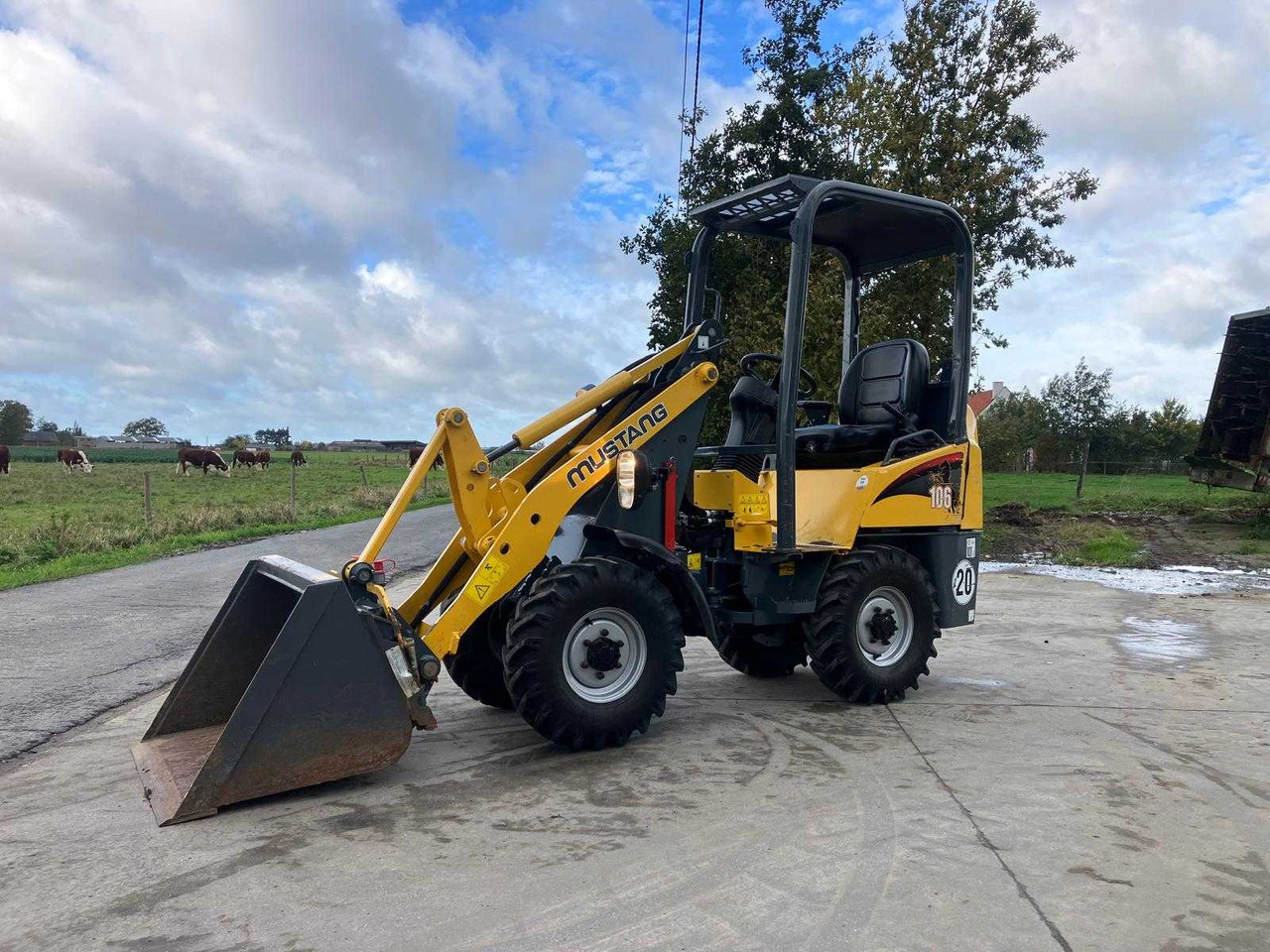 Mustang AL 100 - Kolesni nakladalec: slika 3 Mustang AL 100 - Kolesni nakladalec: slika 3