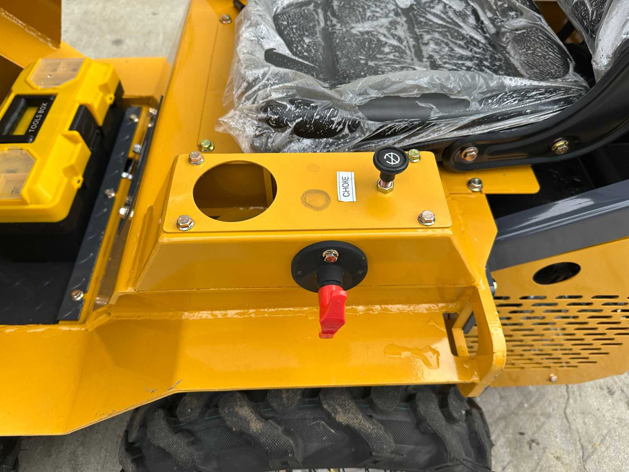Kompaktni nakladalnik na gosenicah NEWRICK - 2025 - SI360 - SKID STEER LOADER: slika 19 Kompaktni nakladalnik na gosenicah NEWRICK - 2025 - SI360 - SKID STEER LOADER: slika 19