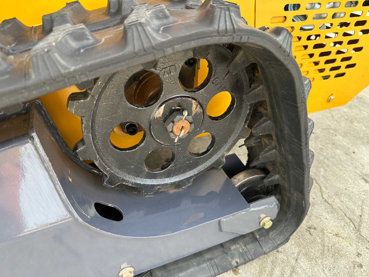 Kompaktni nakladalnik na gosenicah NEWRICK - 2025 - SI360 - SKID STEER LOADER: slika 13