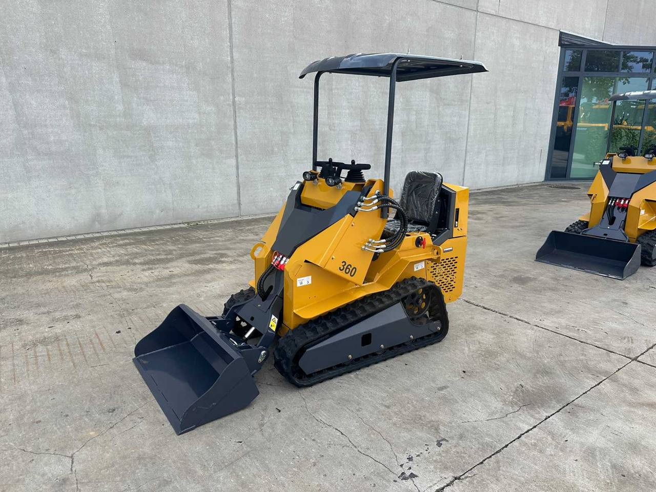 NEWRICK - 2025 - ZW380 - SKID STEER LOADER - Kompaktni nakladalnik na gosenicah: slika 1 NEWRICK - 2025 - ZW380 - SKID STEER LOADER - Kompaktni nakladalnik na gosenicah: slika 1