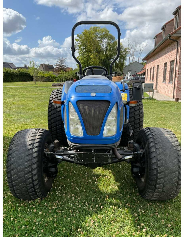 New Holland Boomer 50 - Mini traktor: slika 2 New Holland Boomer 50 - Mini traktor: slika 2