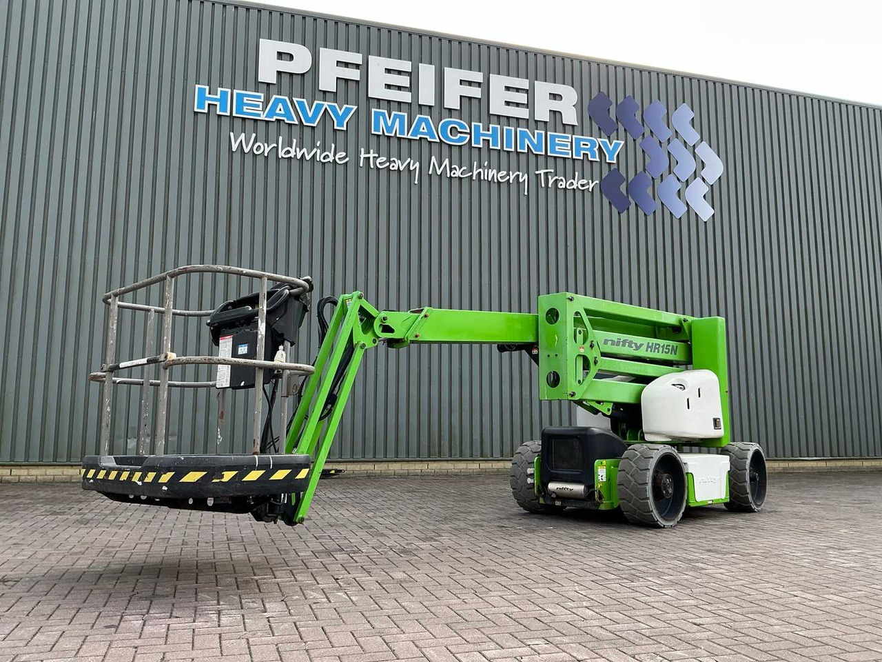 Nifty HR15N Hybrid MK3 - Dvižna ploščad: slika 1 Nifty HR15N Hybrid MK3 - Dvižna ploščad: slika 1