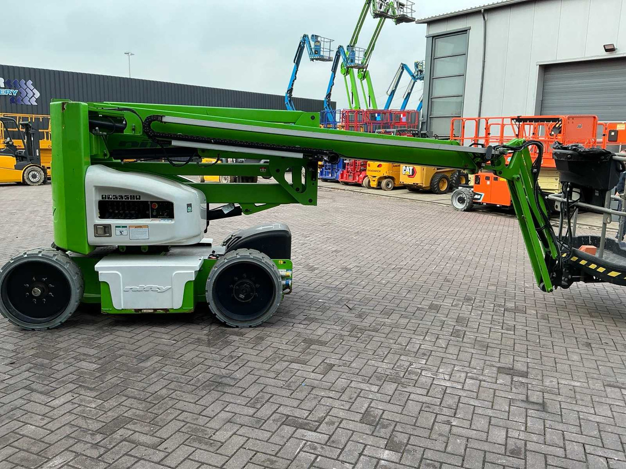 Nifty HR15N Hybrid MK3 - Dvižna ploščad: slika 5 Nifty HR15N Hybrid MK3 - Dvižna ploščad: slika 5