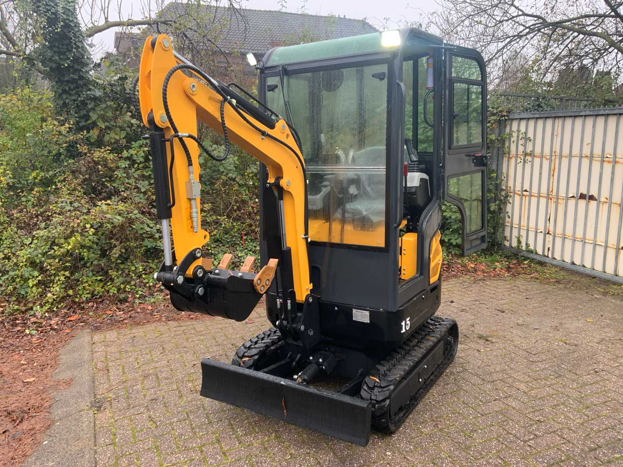 Nuoman Machinery Crawler Excavator NM-E15 - Mini bager: slika 2 Nuoman Machinery Crawler Excavator NM-E15 - Mini bager: slika 2