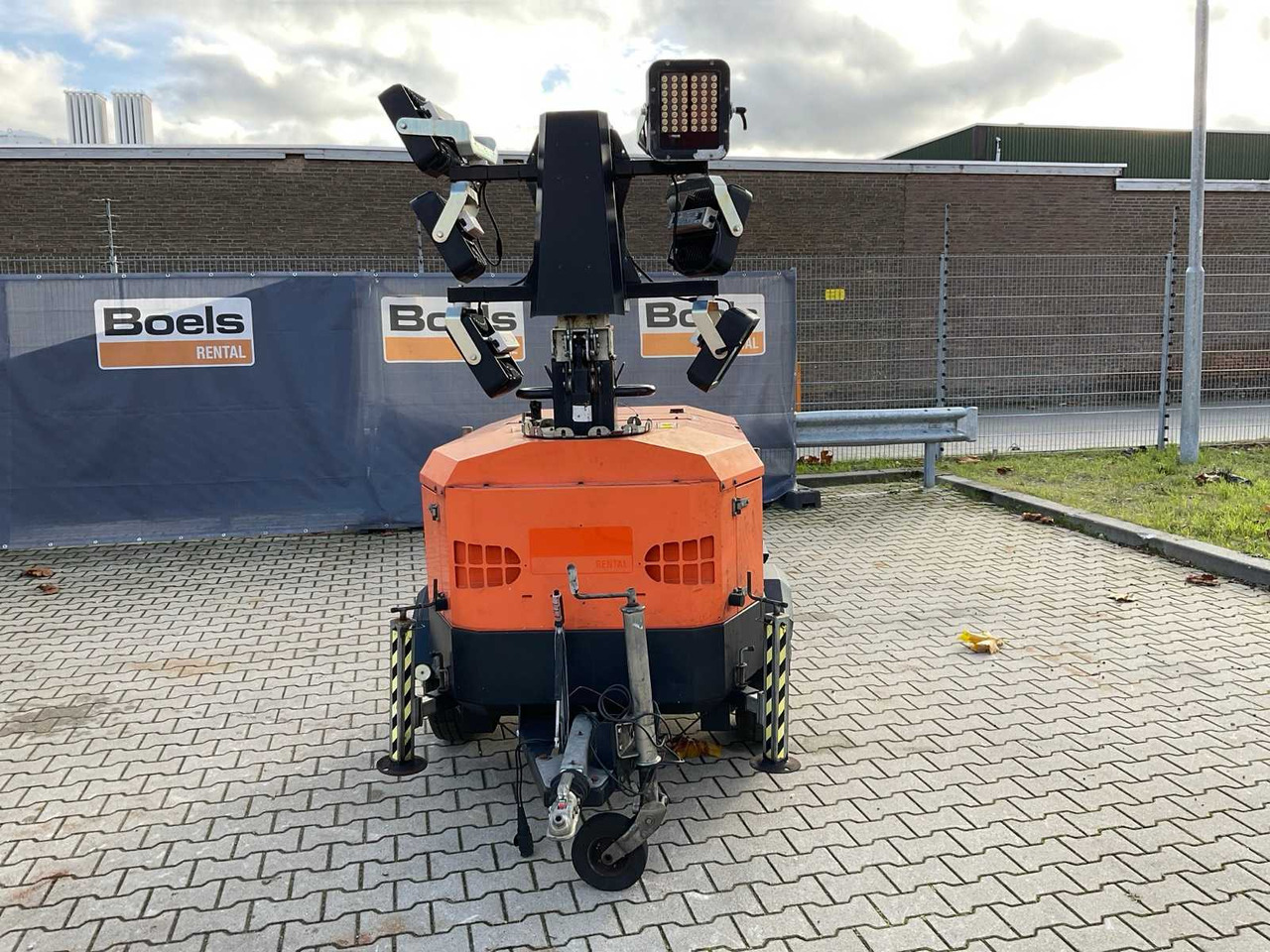 2016 TOWERLIGHT VB-9 LED LIGHT POLE GENERATOR TRAILER LED - Prikolica: slika 3 2016 TOWERLIGHT VB-9 LED LIGHT POLE GENERATOR TRAILER LED - Prikolica: slika 3