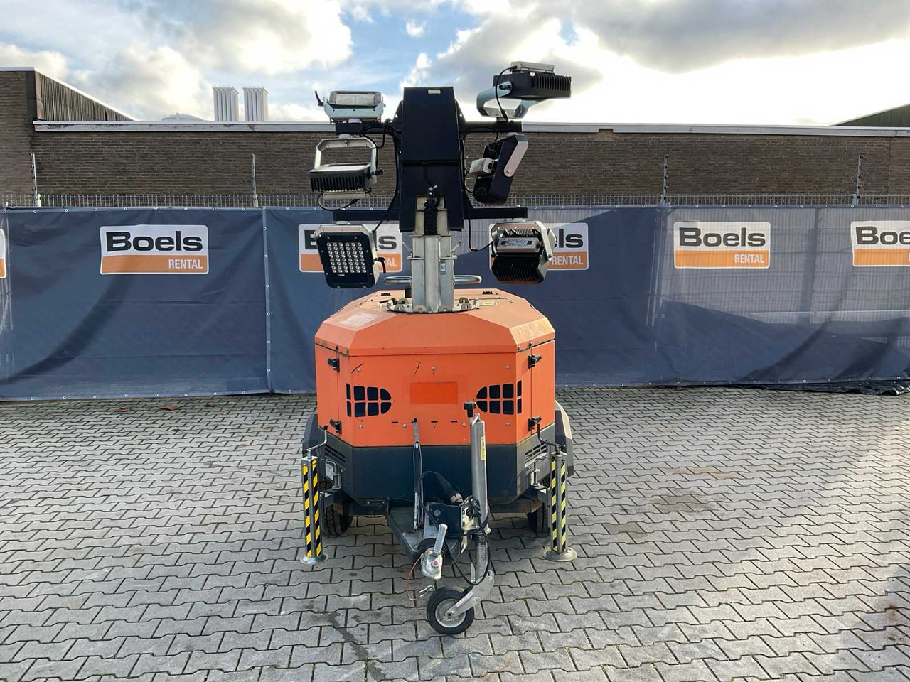 2016 TOWERLIGHT VB-9 LED LIGHT POLE GENERATOR TRAILER LED - Prikolica: slika 3 2016 TOWERLIGHT VB-9 LED LIGHT POLE GENERATOR TRAILER LED - Prikolica: slika 3