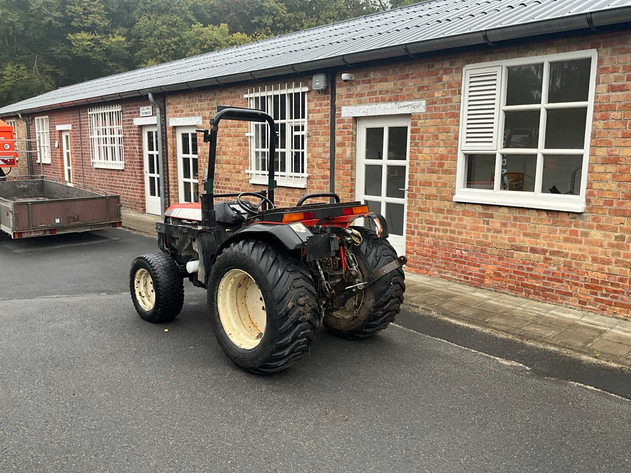 SAME SOLARIS 35 DT 4-WHEEL DRIVE TRACTOR - 2000 - Traktor: slika 3 SAME SOLARIS 35 DT 4-WHEEL DRIVE TRACTOR - 2000 - Traktor: slika 3