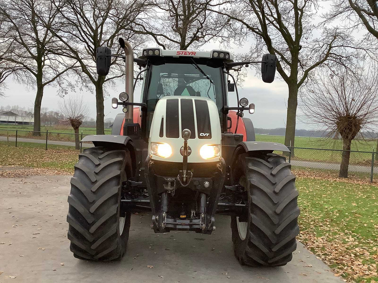 STEYR - 2016 - CVT 6240 - ALL-WHEEL DRIVE FARM TRACTOR - Traktor: slika 2 STEYR - 2016 - CVT 6240 - ALL-WHEEL DRIVE FARM TRACTOR - Traktor: slika 2