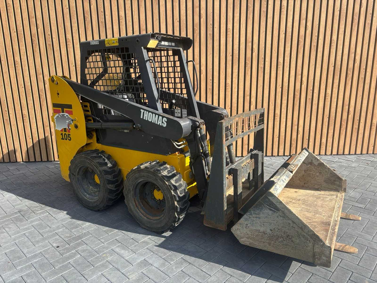 THOMAS - T105 - SKID STEER LOADER - Kompaktni nakladalnik na gosenicah: slika 2 THOMAS - T105 - SKID STEER LOADER - Kompaktni nakladalnik na gosenicah: slika 2