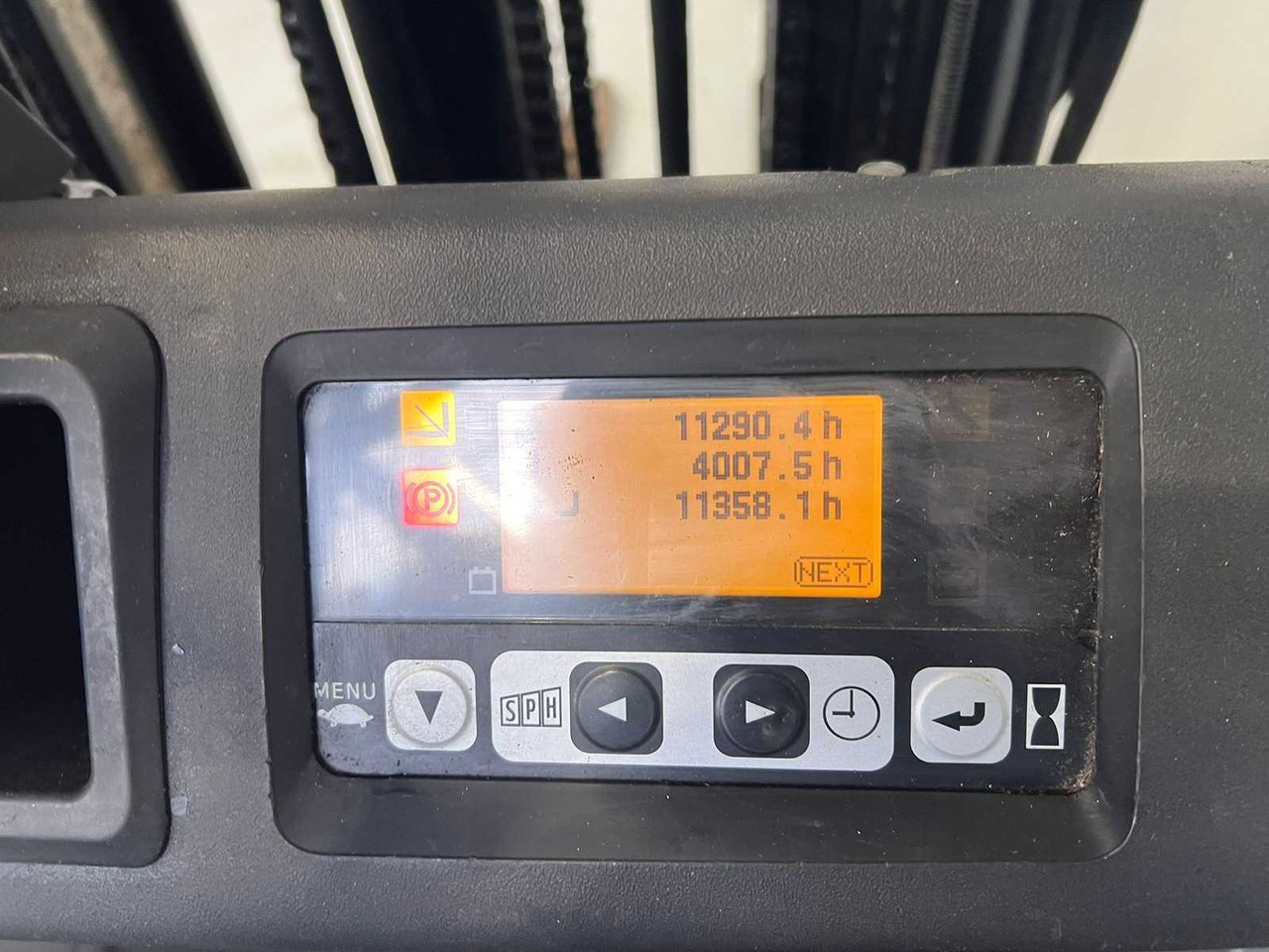 TOYOTA - 2015 - 8FBET15 - FORKLIFT TRUCK - Viličar: slika 4 TOYOTA - 2015 - 8FBET15 - FORKLIFT TRUCK - Viličar: slika 4