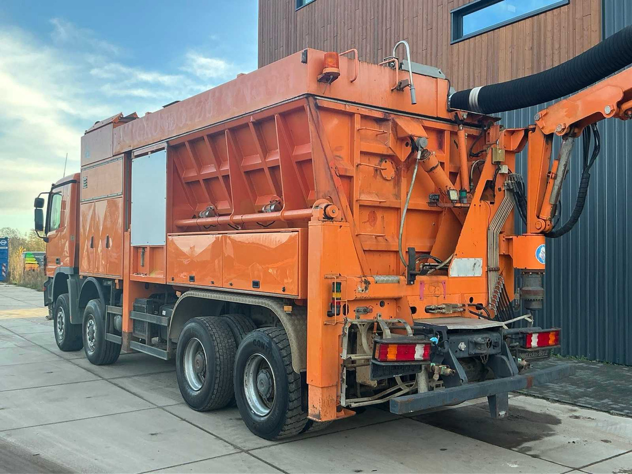 Tovornjak 2006 MERCEDES-BENZ 414F TRUCK WITH SUCTION BODY: slika 12