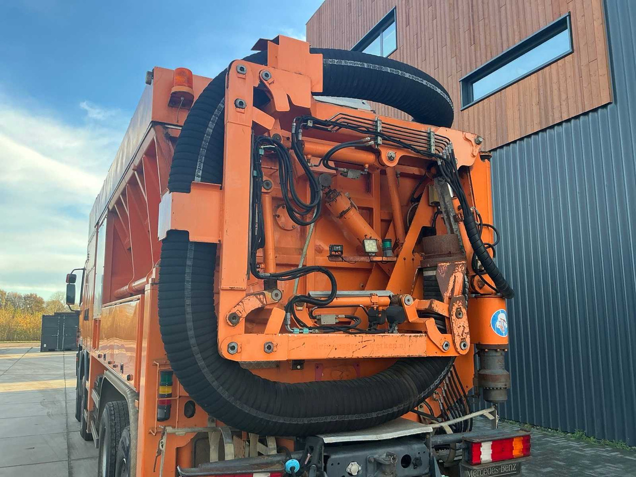 Tovornjak 2006 MERCEDES-BENZ 414F TRUCK WITH SUCTION BODY: slika 14