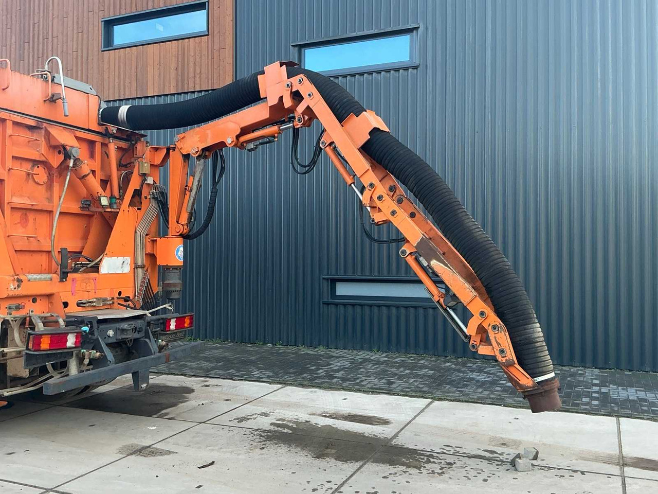 Tovornjak 2006 MERCEDES-BENZ 414F TRUCK WITH SUCTION BODY: slika 17