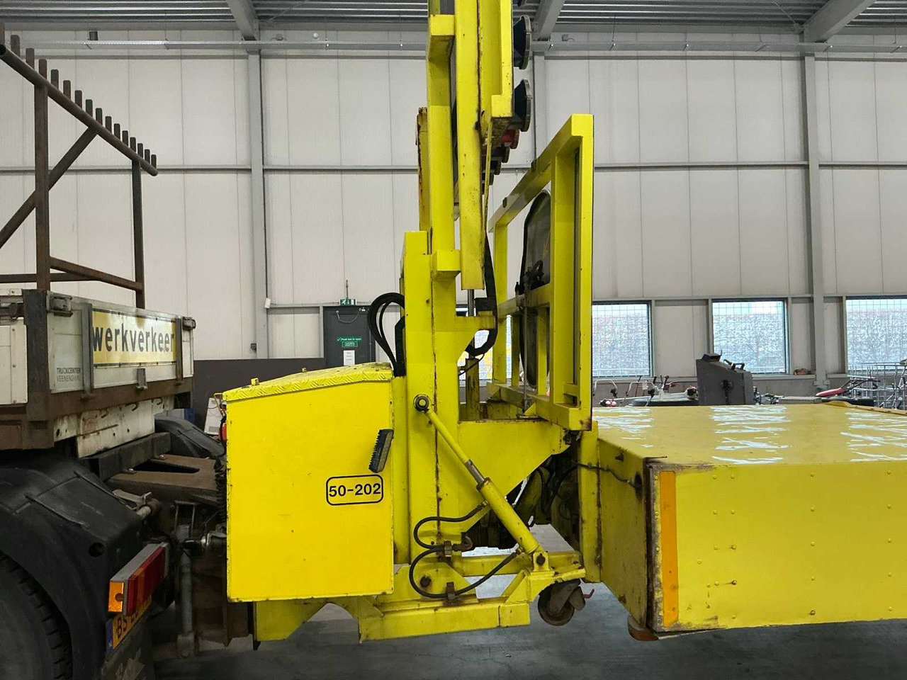 Tovornjak 2007 DAF FT CF85 TRUCK+CRASH ABSORBER: slika 14