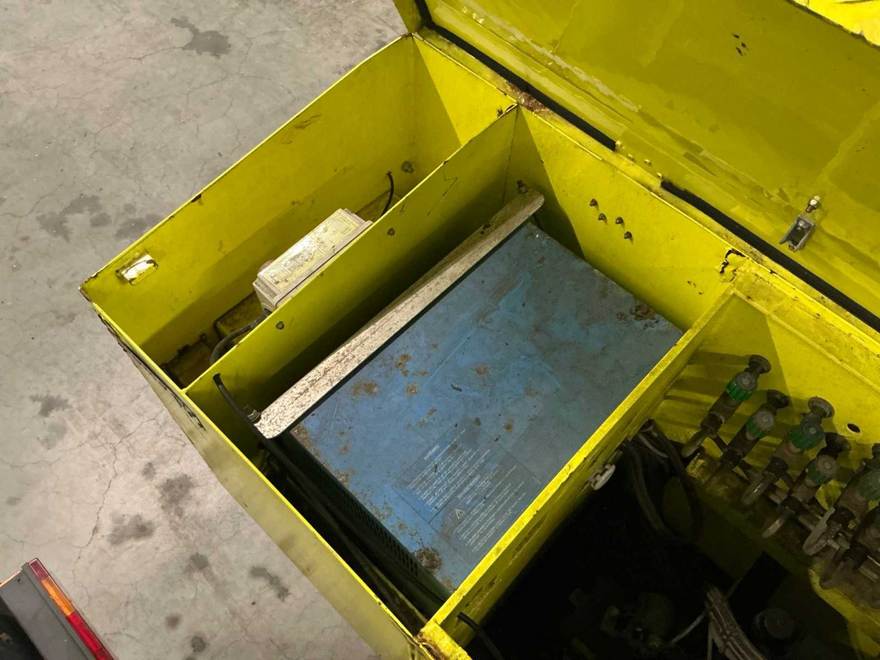 Tovornjak 2007 DAF FT CF85 TRUCK+CRASH ABSORBER: slika 18