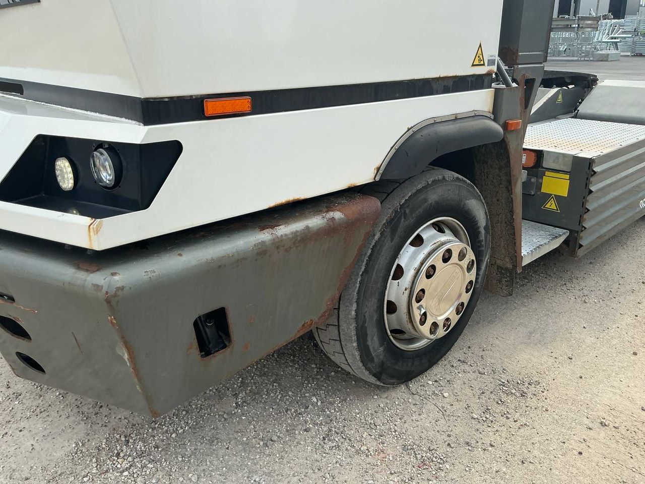 2015 TERBERG YT202-EU ELECTRIC TERMINAL TRACTOR - Tovornjak: slika 5 2015 TERBERG YT202-EU ELECTRIC TERMINAL TRACTOR - Tovornjak: slika 5