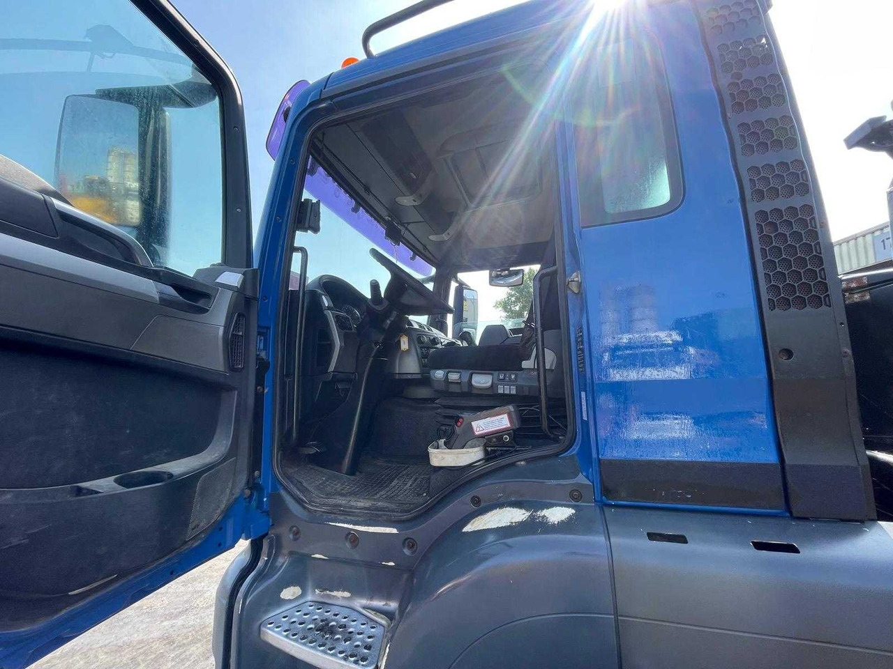 Tovornjak MAN - 2010 - 35.400 TGS - TRUCK: slika 11