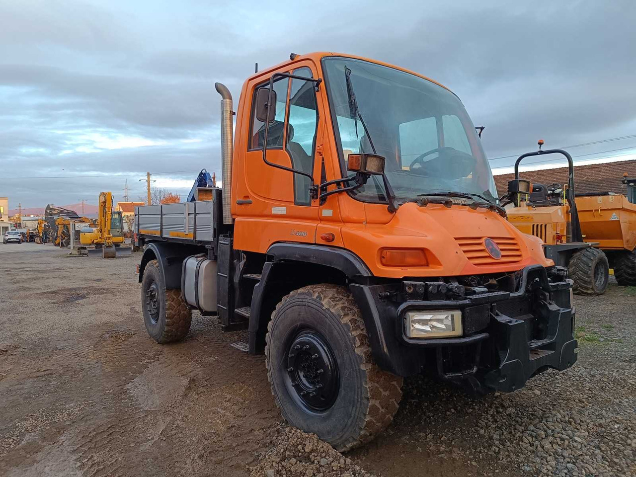 UNIMOG - U 400 - TRUCK - 2001 - Tovornjak: slika 4 UNIMOG - U 400 - TRUCK - 2001 - Tovornjak: slika 4