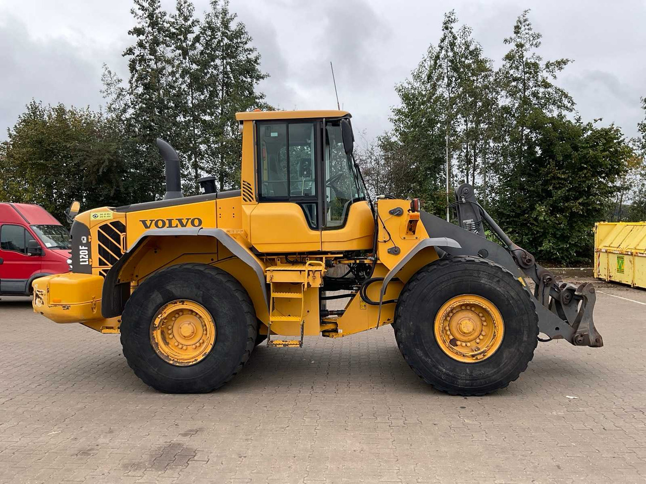 Volvo L120F - Kolesni nakladalec: slika 4 Volvo L120F - Kolesni nakladalec: slika 4